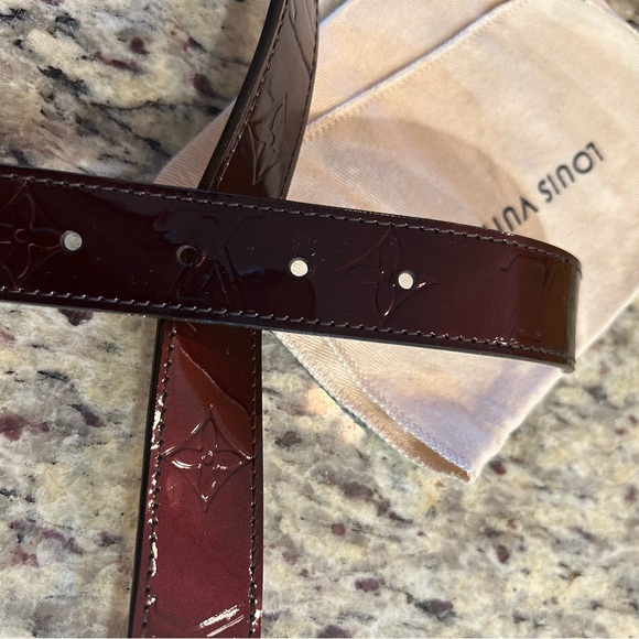 LOUIS VUITTON VERNIS INITIAL BELT - Picture 8 of 13